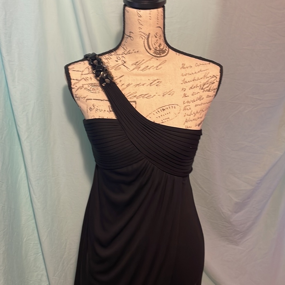 BCBG MAX AZRIA full length evening gown in black sz SMALL